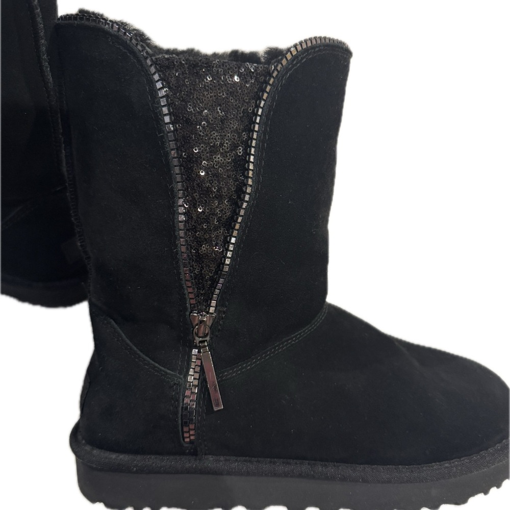 UGG WOMEN Black zipper Boots